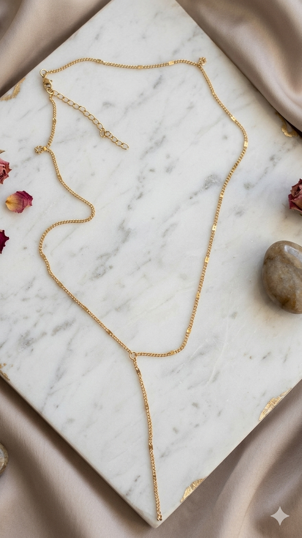 Filigrane Y-Kette mit Plättchen-Struktur in Gold-Optik – Stylischer Modeschmuck  (Für Frauen)