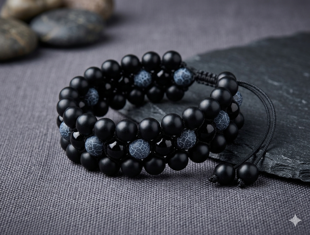 Männliches Dreireihiges Makramee-Armband – Maskuliner Herren-Schmuck im Onyx- & Achat-Look
