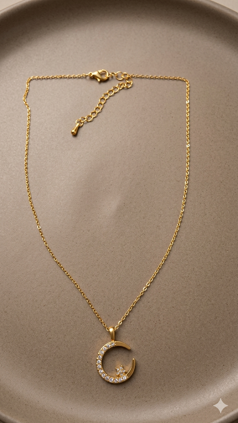 Himmlische Mond- & Stern-Halskette mit Kristallen in Gold-Optik – Stylischer Modeschmuck  (Für Frauen)