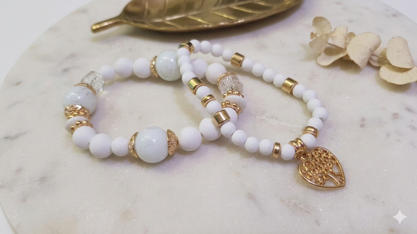 Elegantes Perlenarmband-Set „Lebensbaum“ – Matte Weißtöne, Howlith & Lebensbaum-Herz  (Für Frauen)