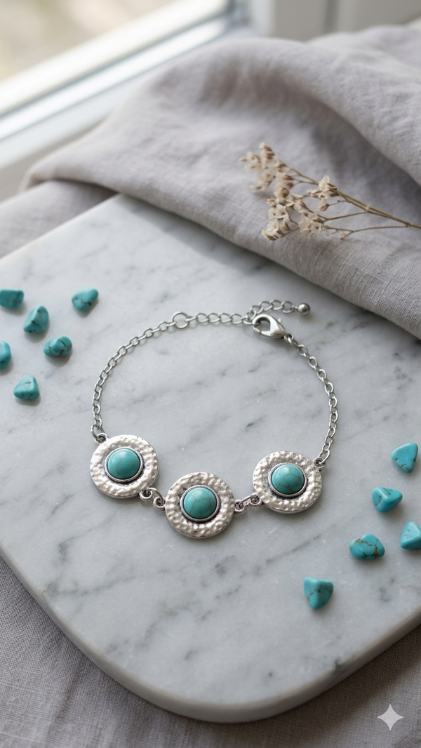 Vintage-Armband „Desert Sun“ – Stilvoller Boho-Chic mit Türkis-Akzenten  (Für Frauen)