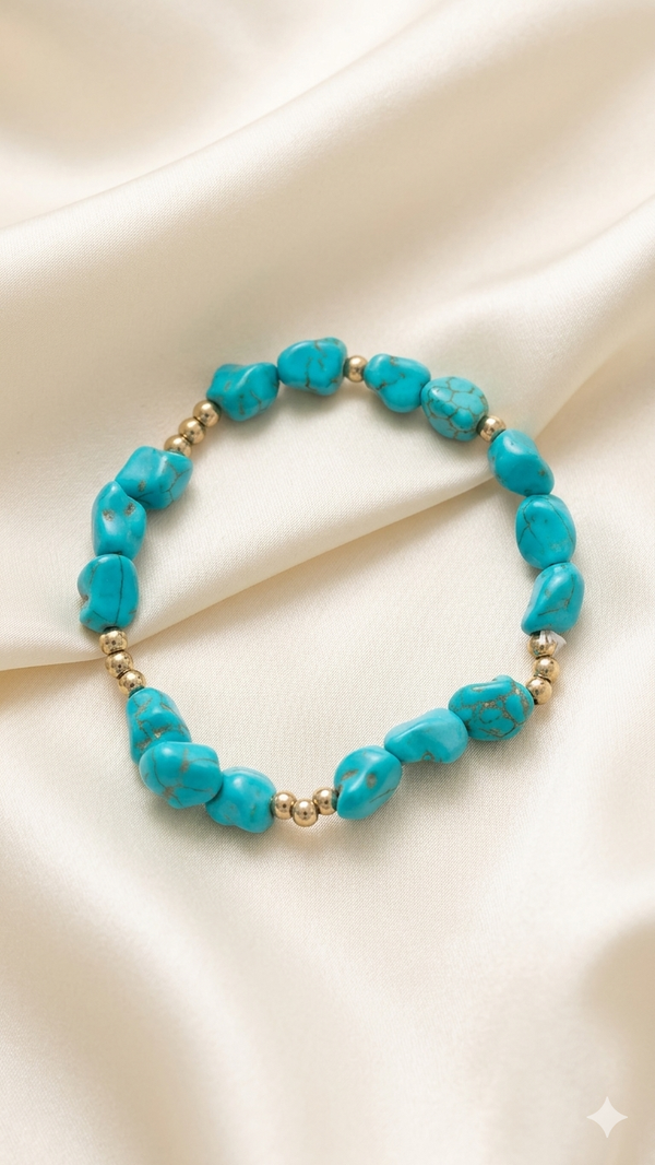 Perlenarmband „Turquoise Dream“ – Natürlicher Boho-Chic mit goldenen Akzenten  (Für Frauen)
