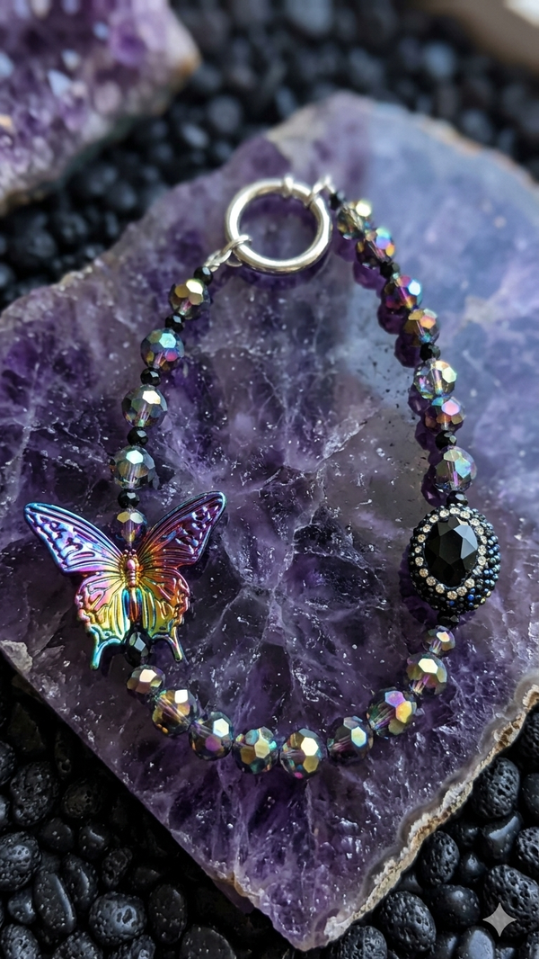Perlen-Handyanhänger mit Regenbogen-Schmetterling Schwarz-Lila 15cm für Frauen