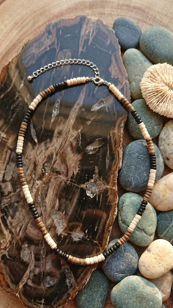 Lässige Surfer-Halskette im Boho-Holzperlen-Look für Männer