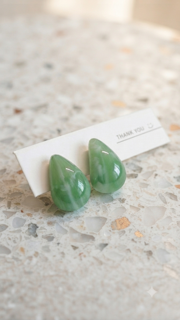 Chunky Creolen-Ohrstecker in Jadegrün / Waldgrün für Frauen
