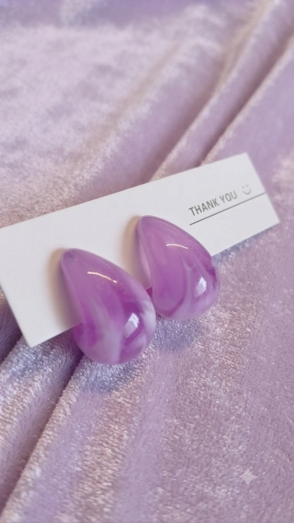 Chunky Creolen-Ohrstecker in Flieder / Lavendel für Frauen