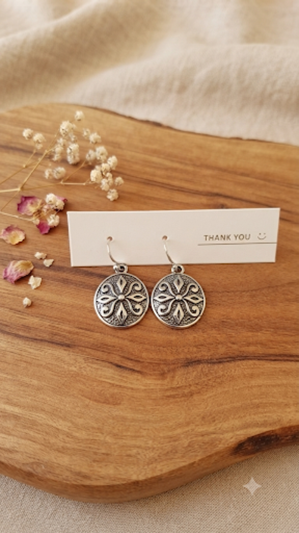Filigrane Mandala-Ohrhänger im Vintage-Stil für Frauen