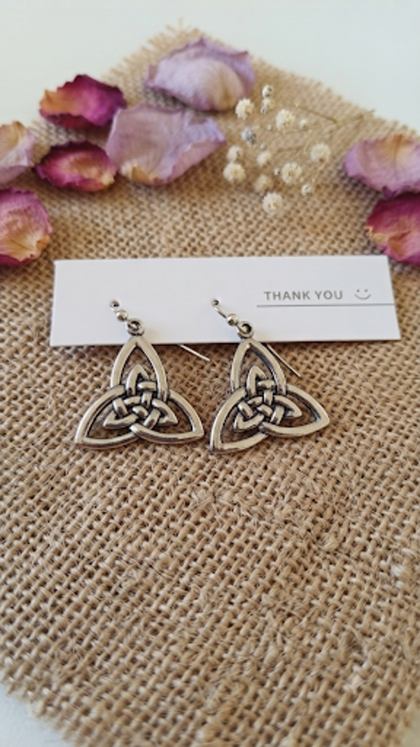 Keltische Triquetra-Ohrhänger im Vintage-Stil für Frauen