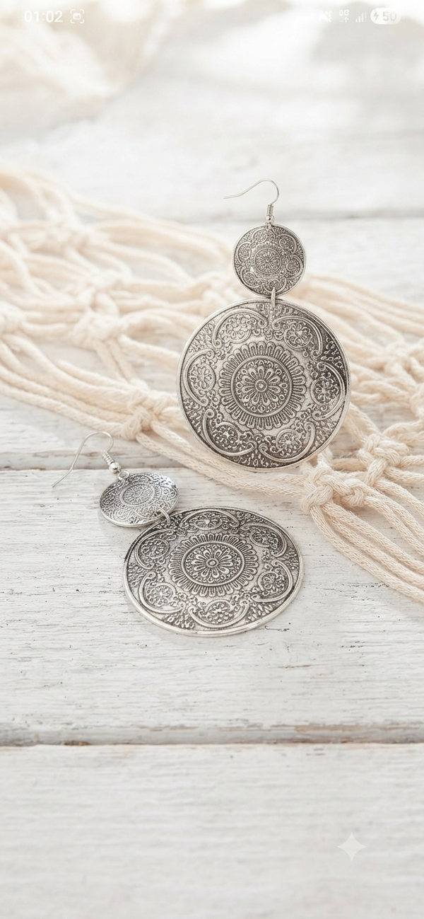 „Ethno Mandala“ Antik-Silber 6,5 cm für Frauen