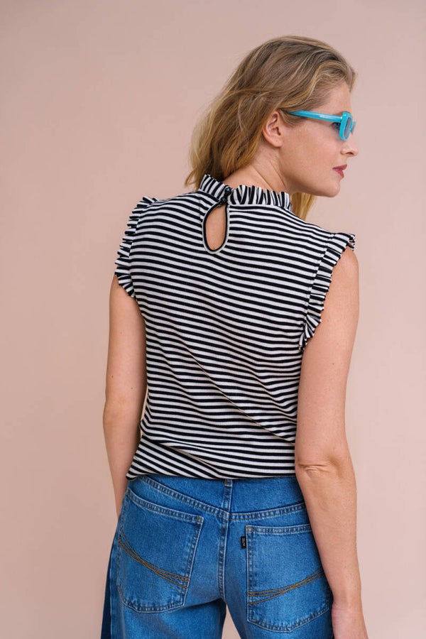 Zilch, top ruffle, two tones black