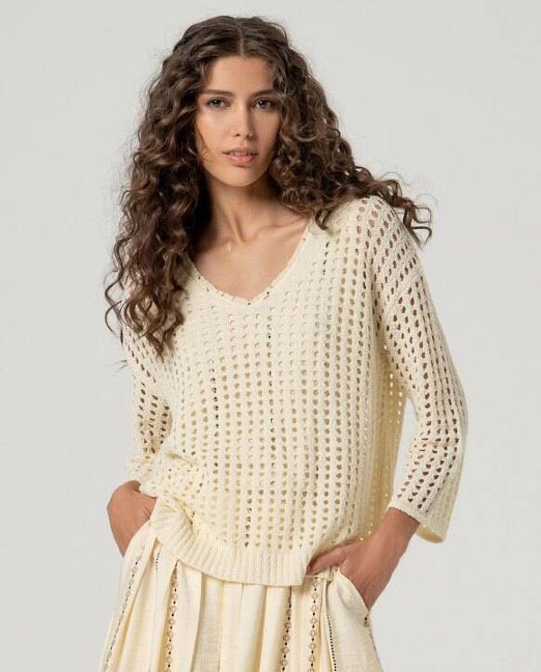 Surkana, V neck sweater, ecru