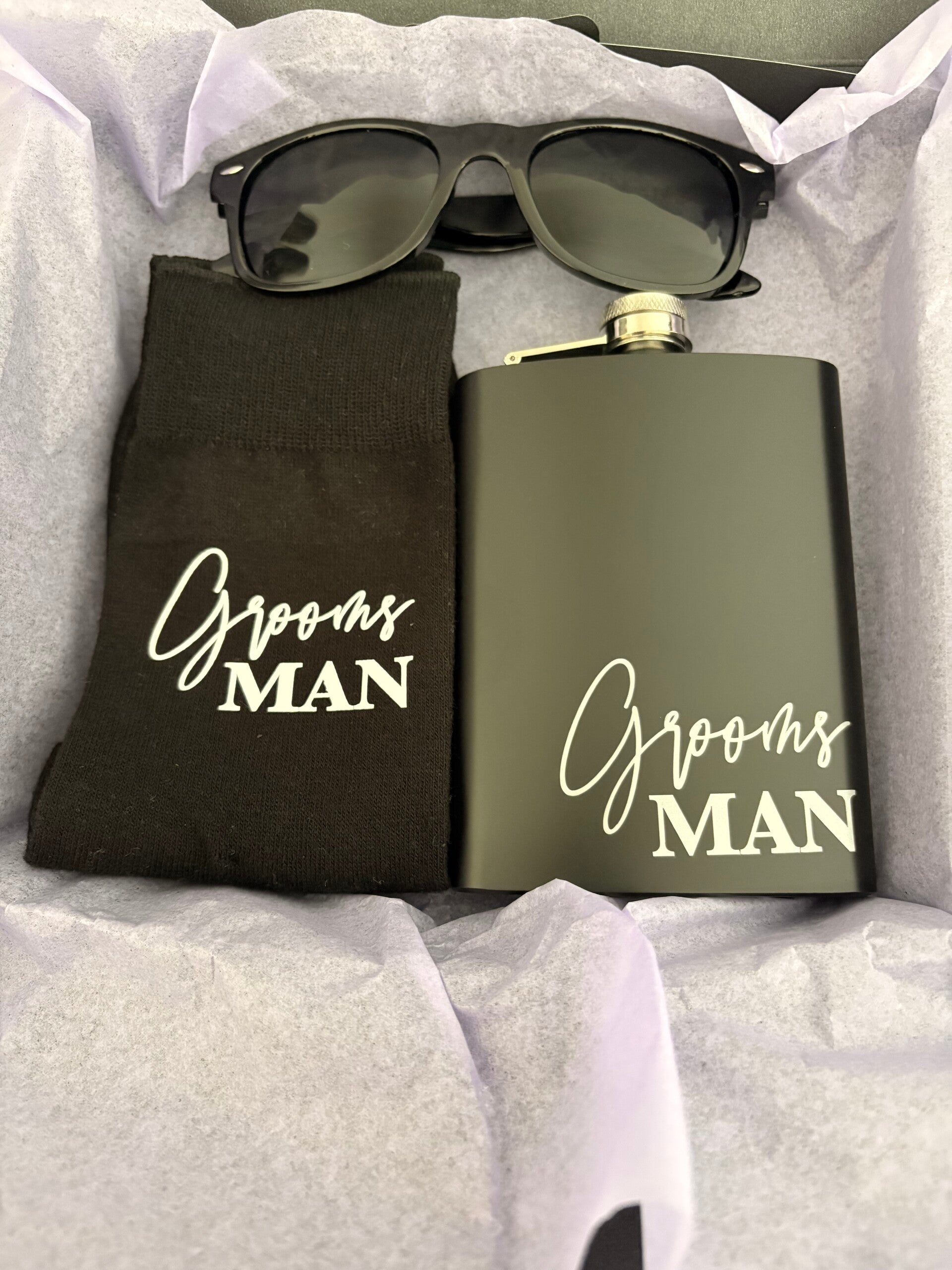Groomsman Gift Box – Socks, Hip Flask & Sunglasses
