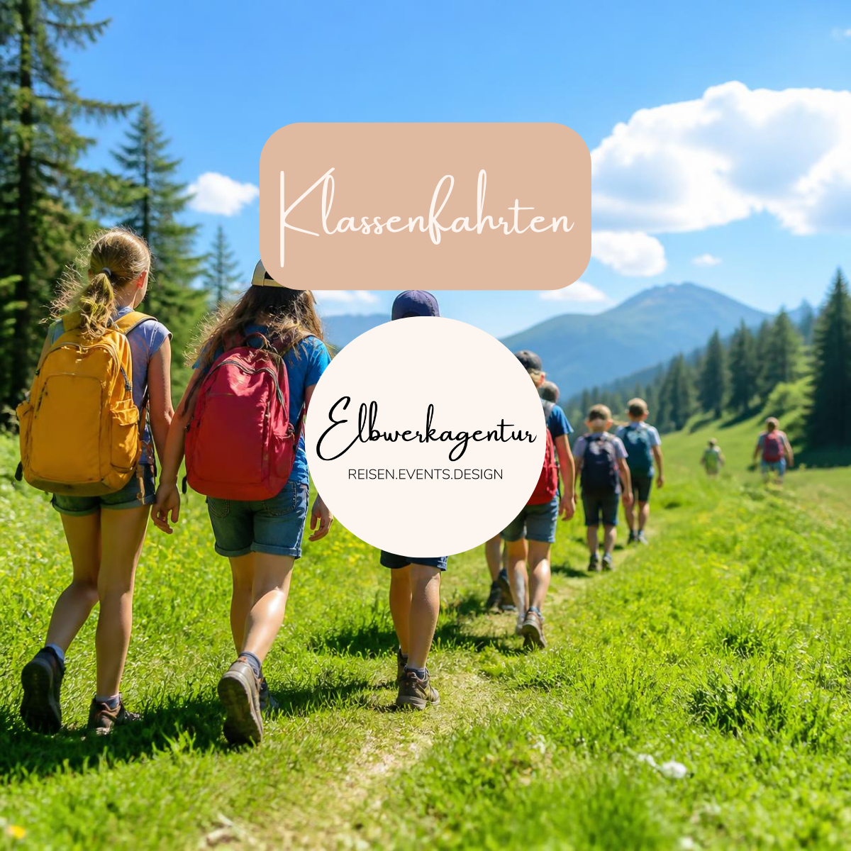 Schülergruppe auf einer gemeinsamen Klassenfahrt