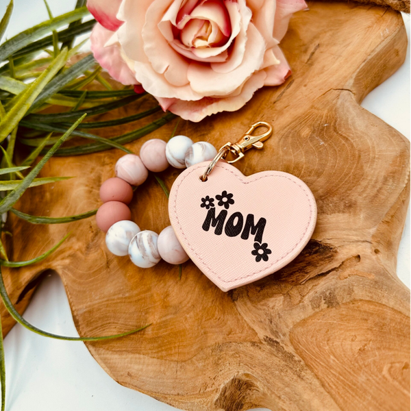 Sleutelhanger "MOM" in verschillende kleuren