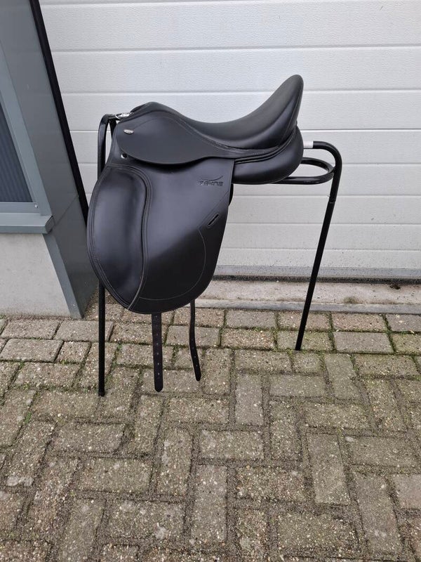 Tekna dressuurzadel 16.5
