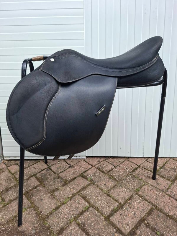 Wintec springzadel 17
