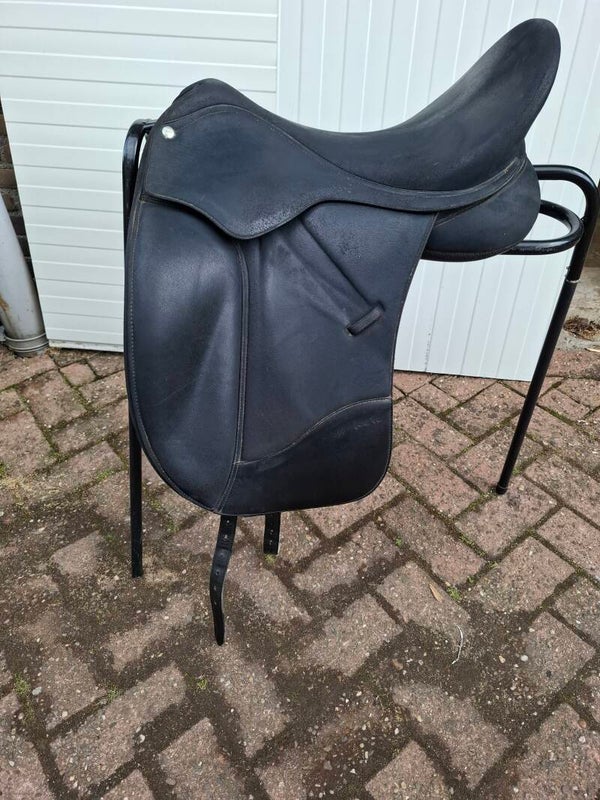 Wintec isabell werth 17.5