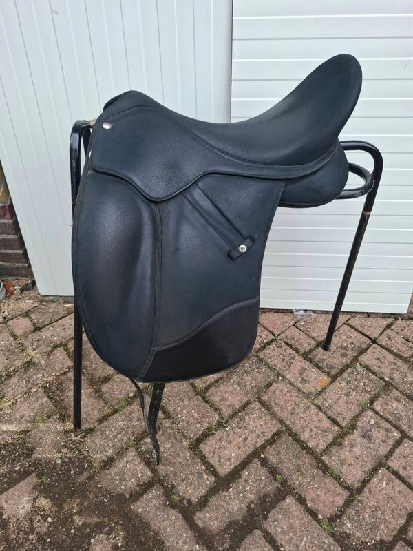 Wintec isabell werth 17.5