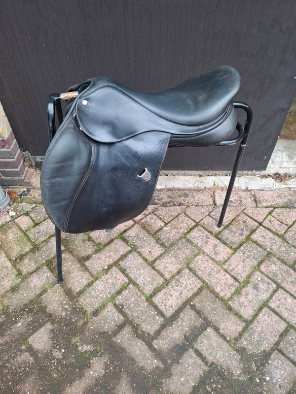 Bates springzadel 17
