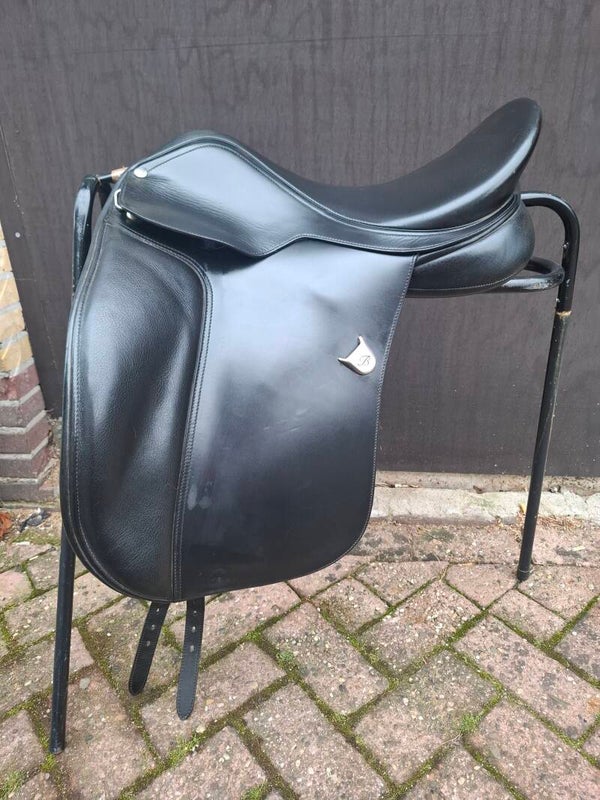 Bates wide dressuur 17.5