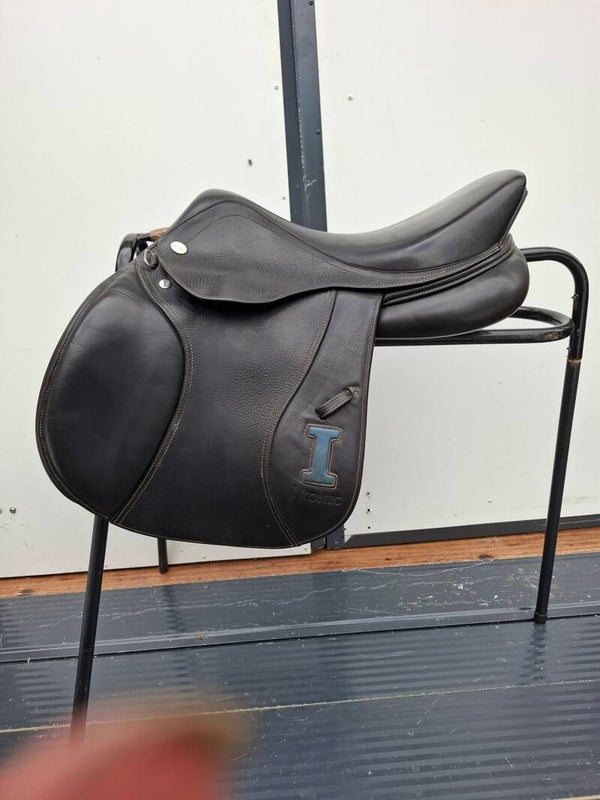 Ikonic springzadel 16.5