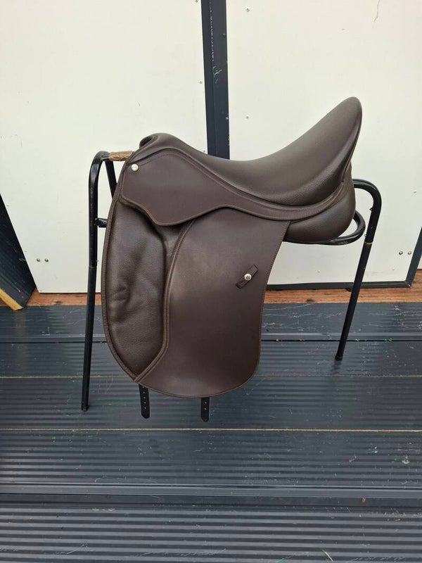 Wintec 500 dressuur 17.5