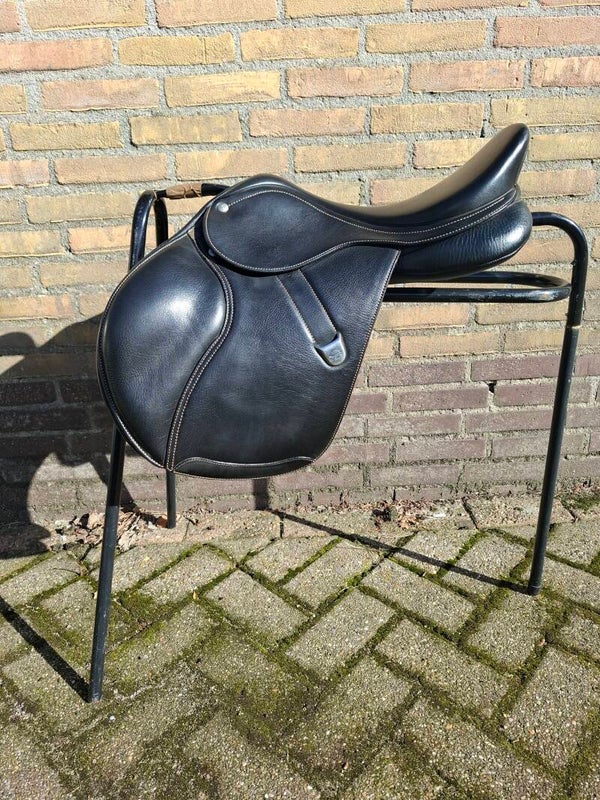 Bates springzadel 16