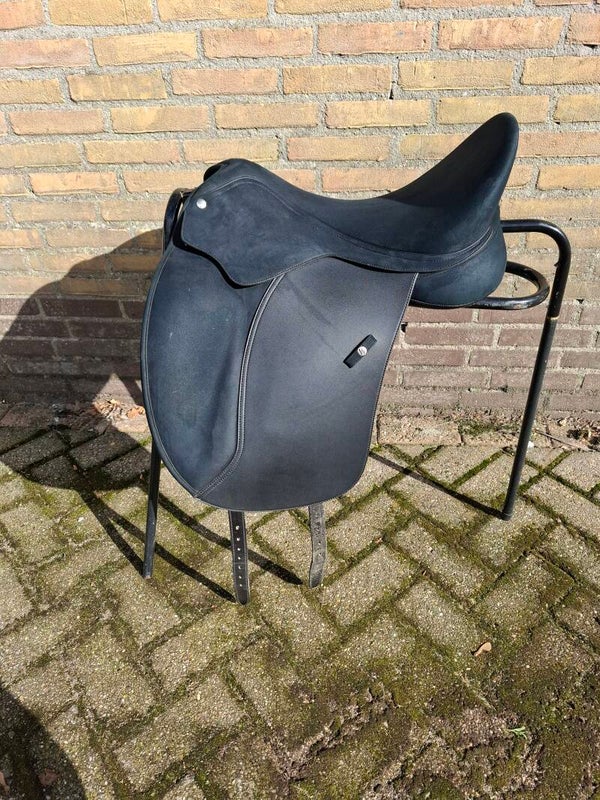 Wintec pro 17.5 dressuur