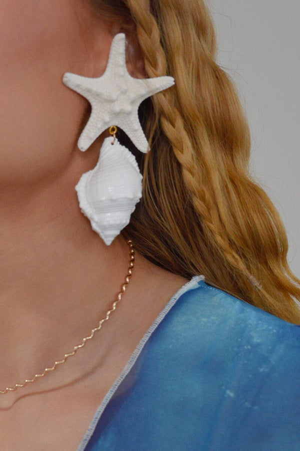 Big starfish & shell earrings white