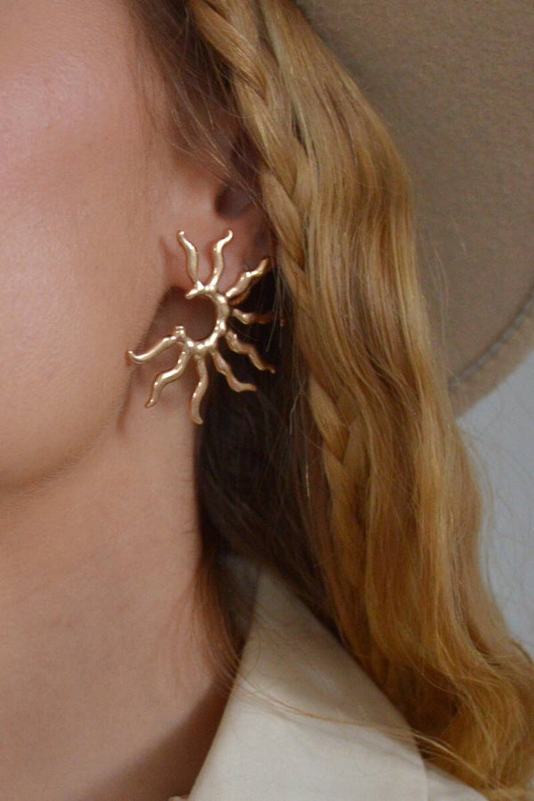 Coral look sun earrings gold