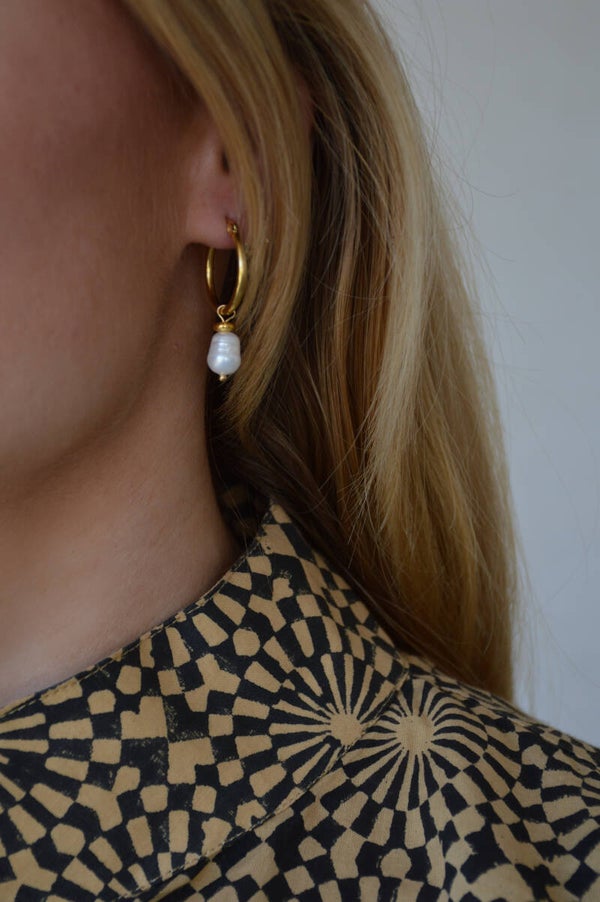 Dreamy pearl earrings