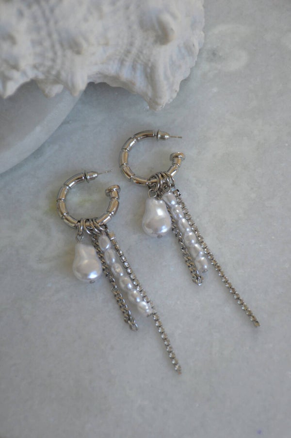 Silver pearl drop earrings