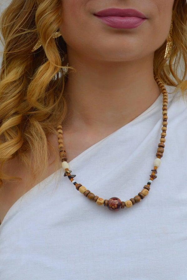Wooden beads necklace