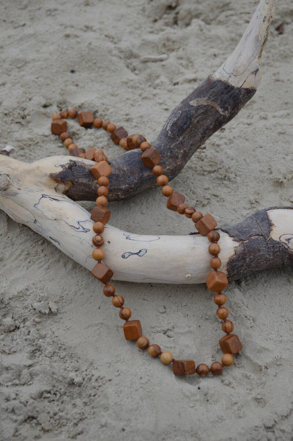 Wooden necklace shapes