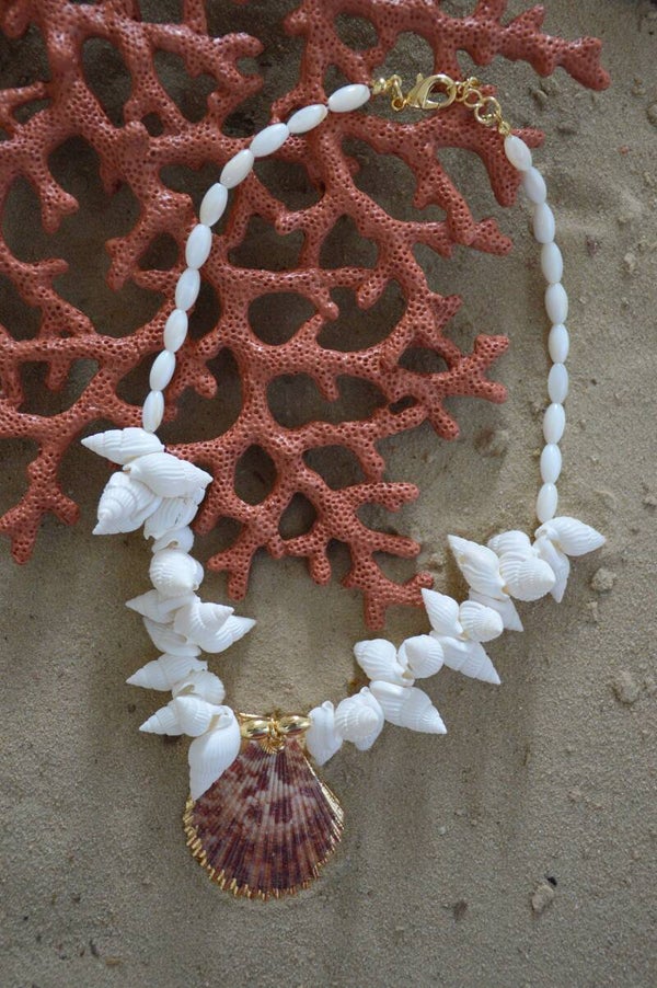 Scallop shell necklace