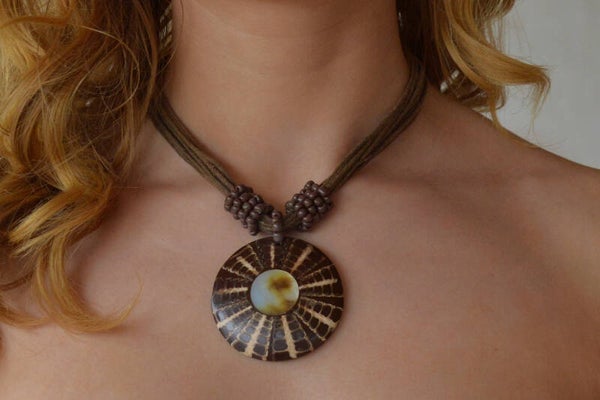 Shell ammonite brown necklace