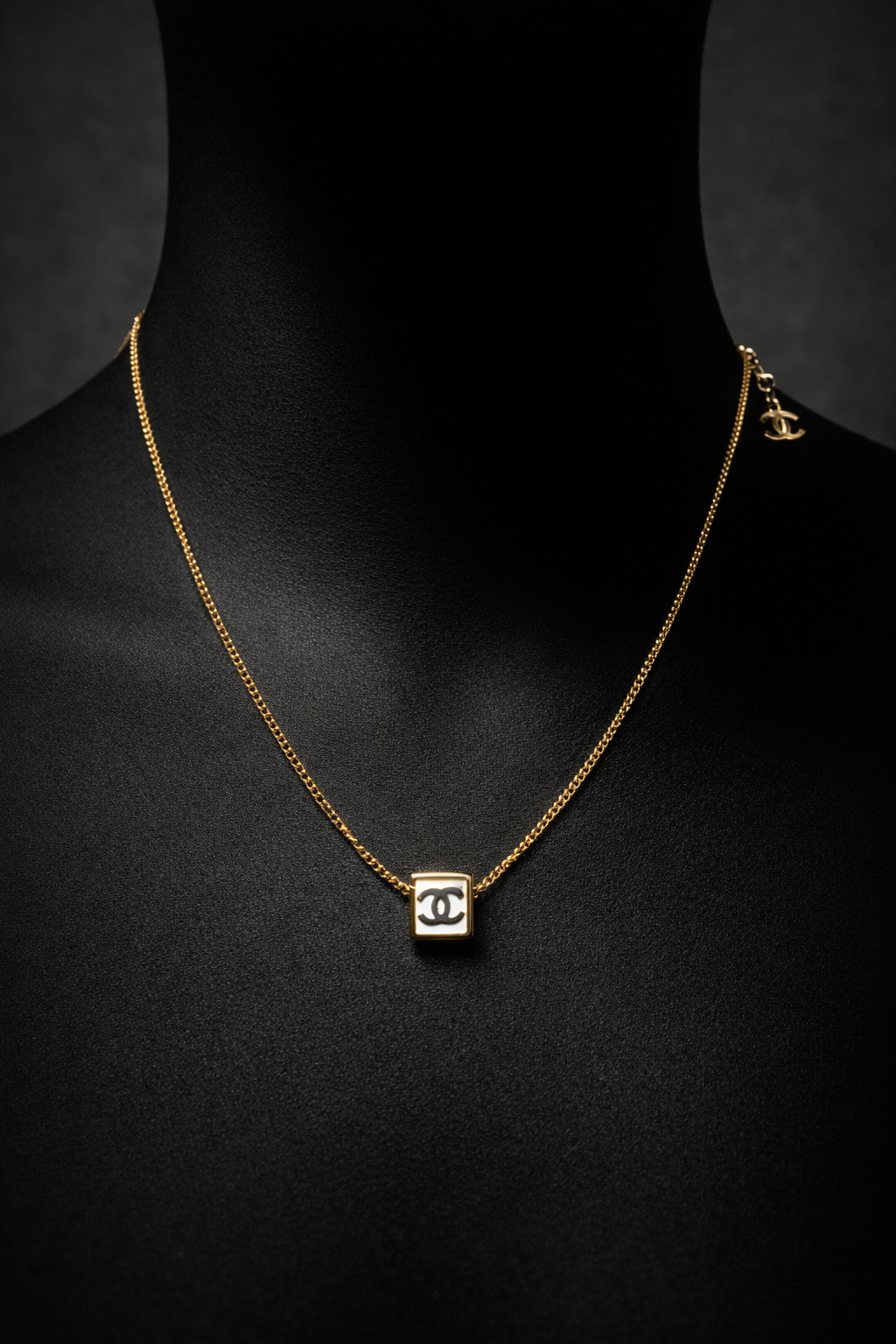 Chanel 1:1 ketting wit 4kant blok