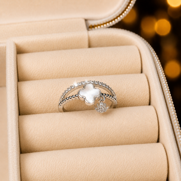 Ring klaver hangend