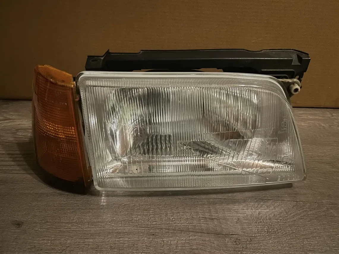 Opel Kadett E - Voorlichten Links + Rechts