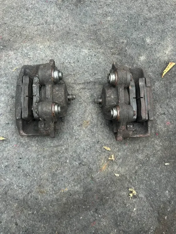 Opel Kadett E - Remmen Links / Rechts