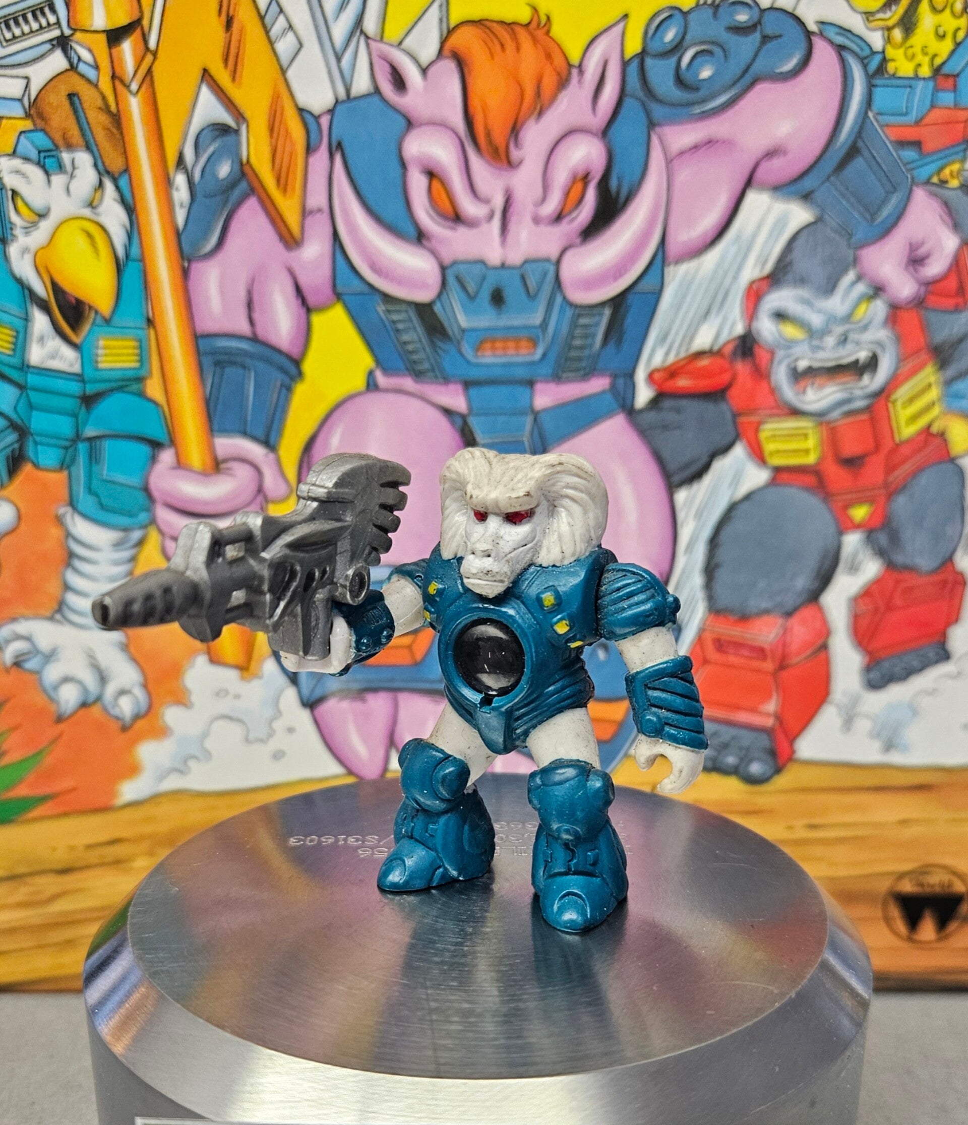 Laser Beasts Mantfrenzy #99 met wapen