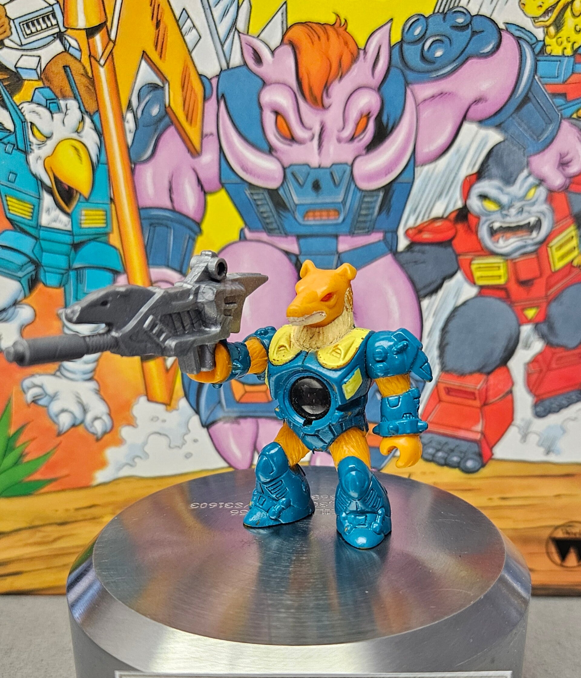 Laser Beasts Killer Hound #94 met wapen