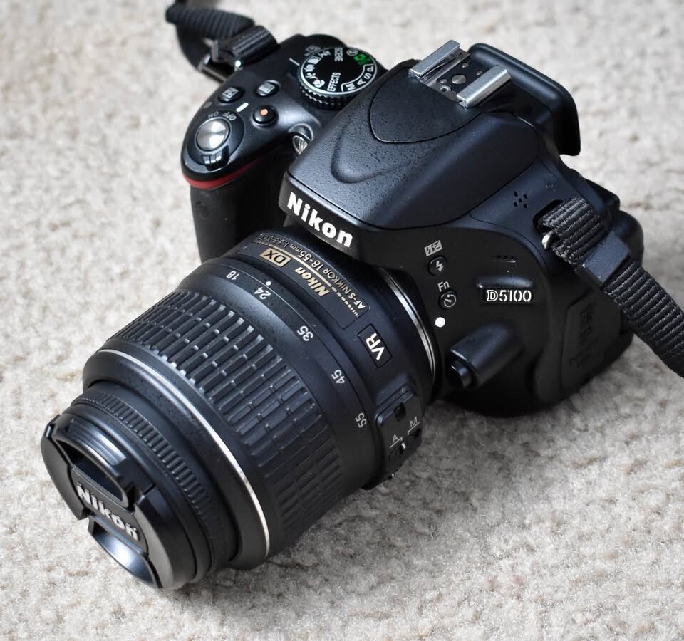 Nikon D5100 DSLR Camera