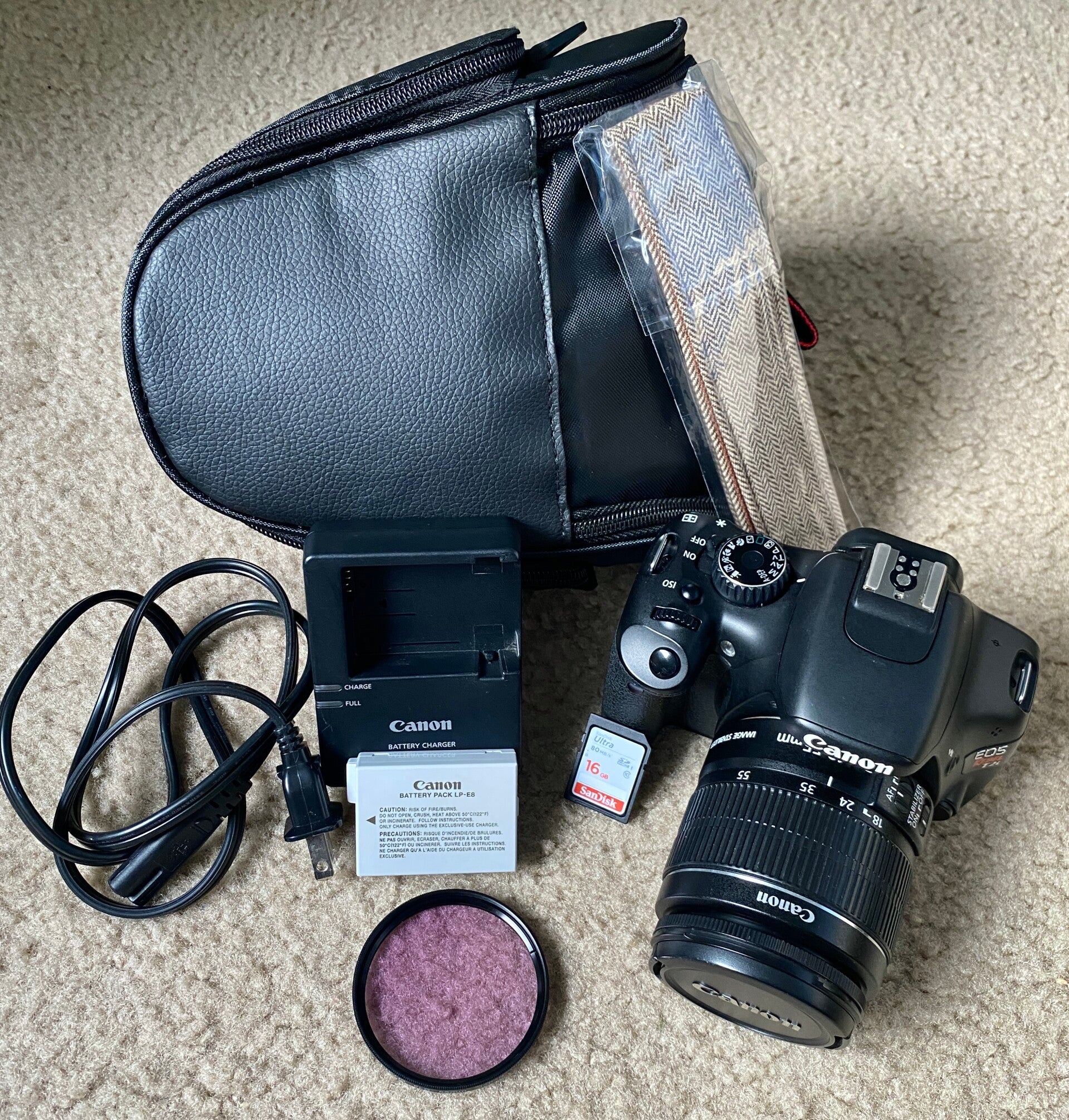 Canon EOS Rebel T2i DSLR Camera w/ Kit Lens