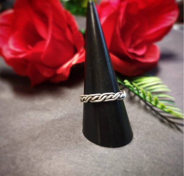 Celtic Double Twist Knot Ring