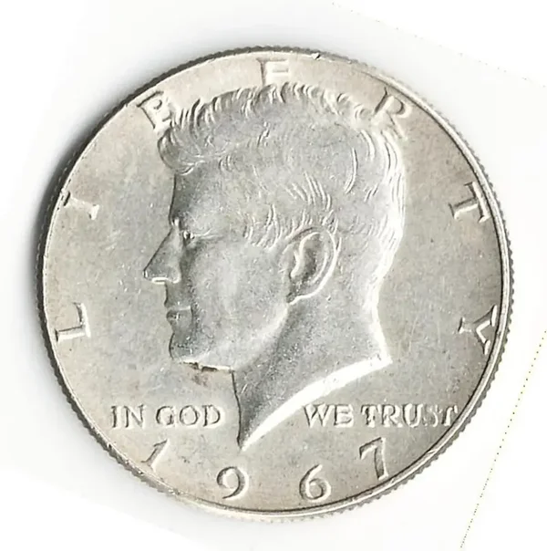 Share 1967 P Kennedy Half Dollar - Circulated - 40% Silver - About Uncirculated AU
