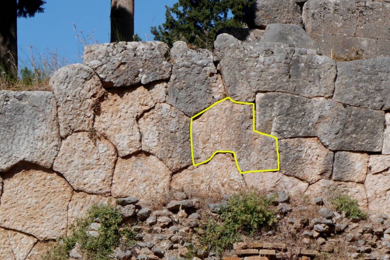 Lesbisches Mauerwerk