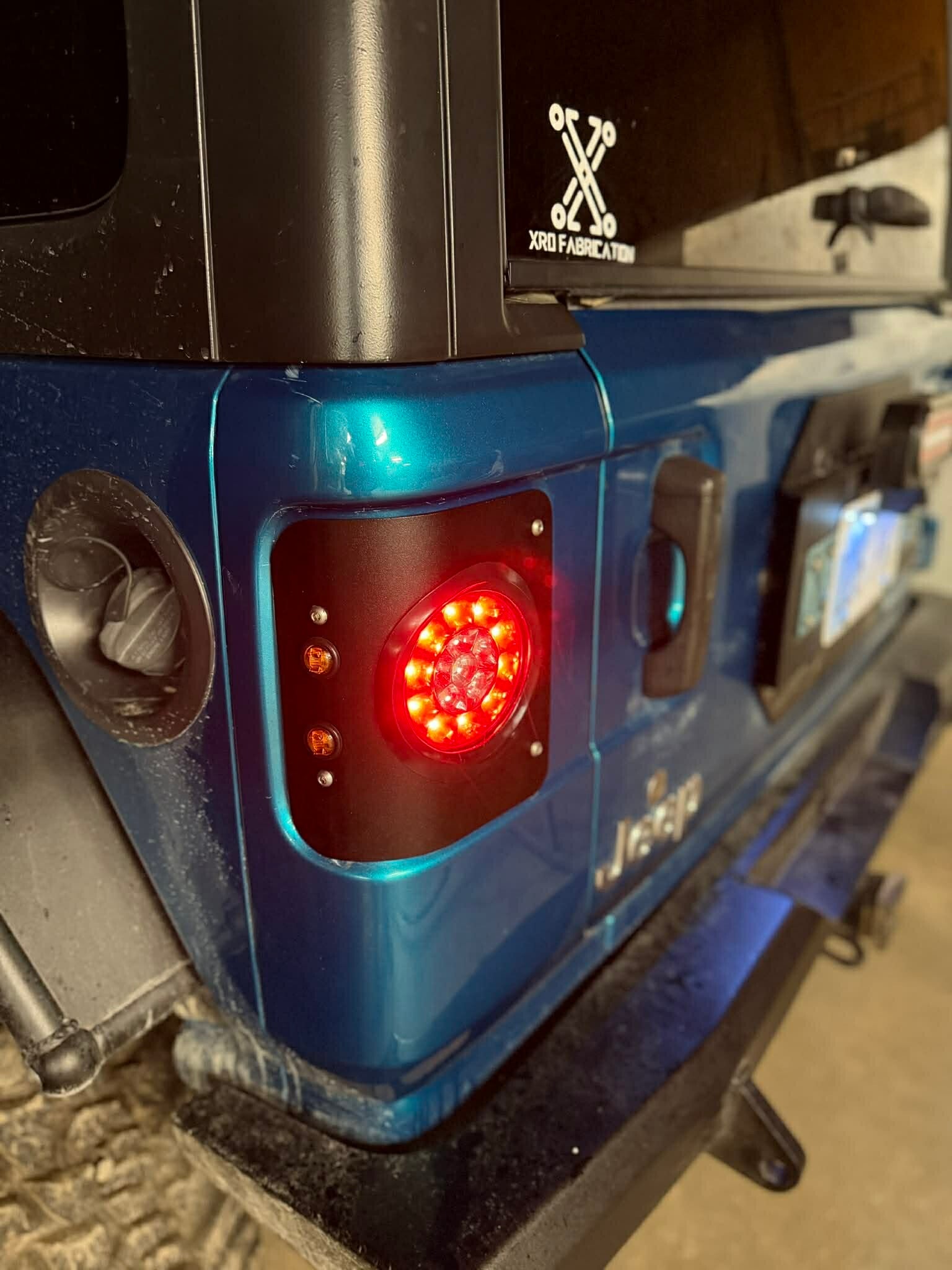 JL/JLU FLUSH MOUNT TAILLIGHT KIT