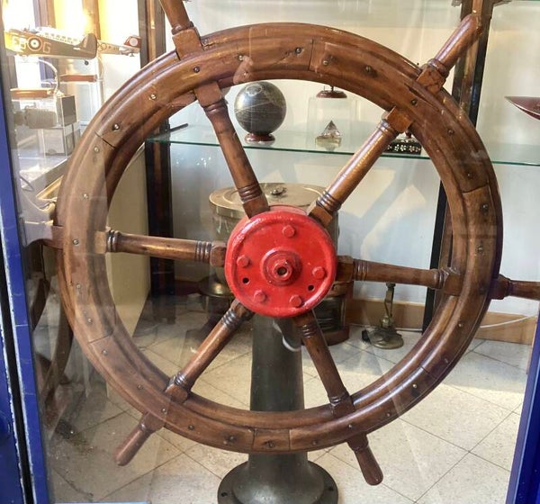 Roue de Gouvernail sur colonne " S.S. Vulcanus 7-1931 "