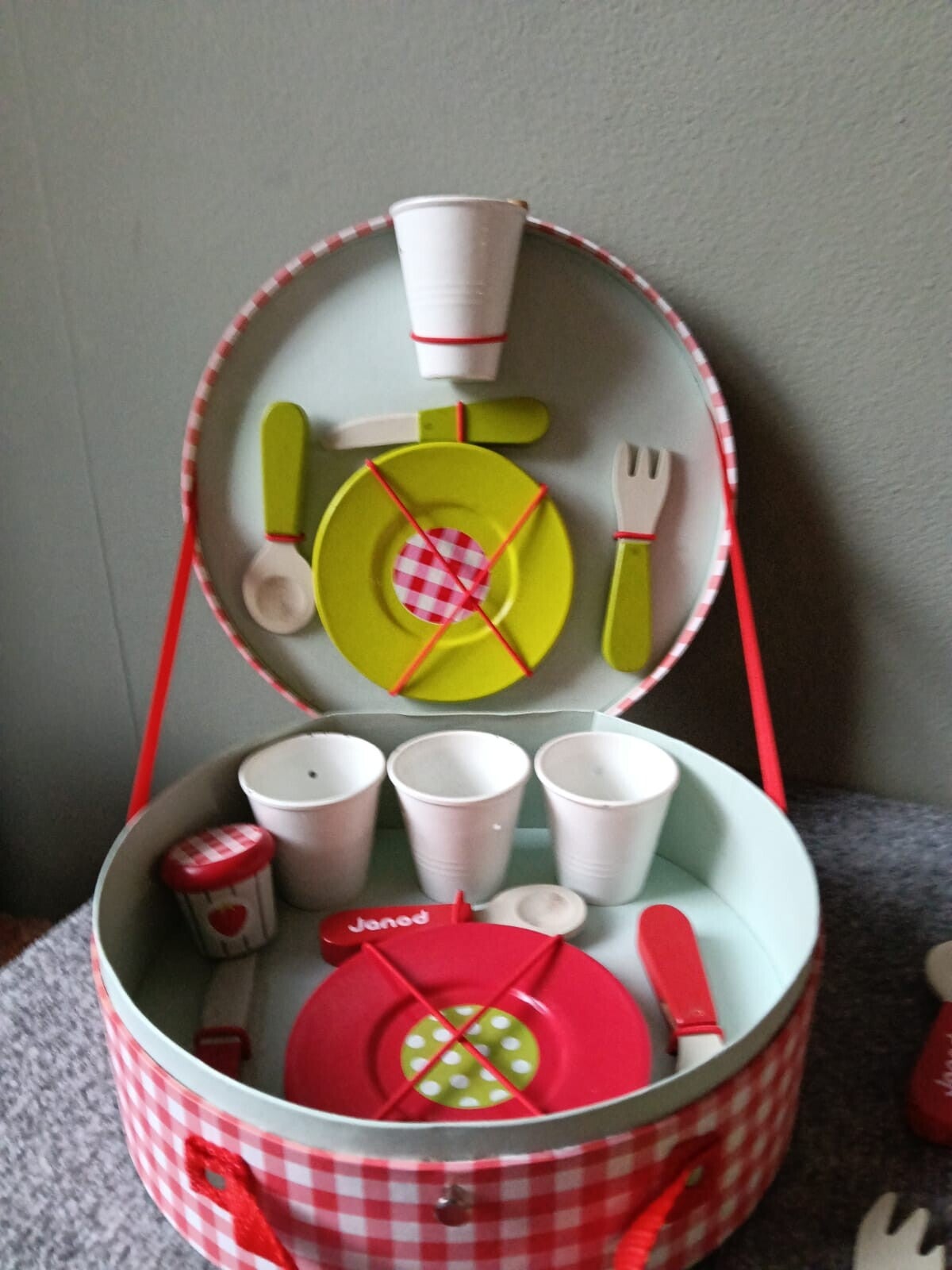 Houten picknickmand Janod - Licht beschadigd